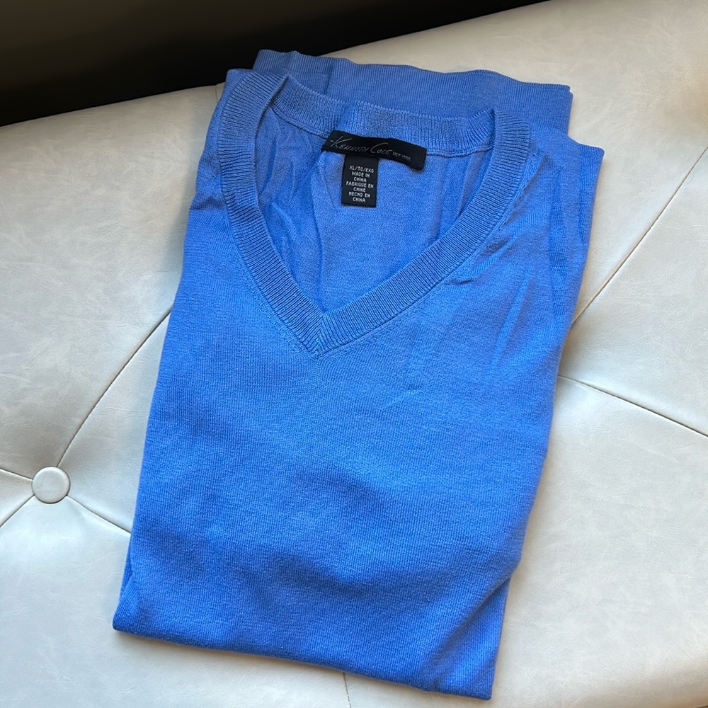Kenneth Cole sweater size XL